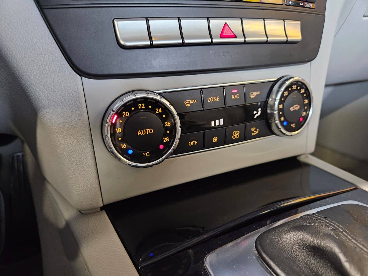 MERCEDES-BENZ C 180