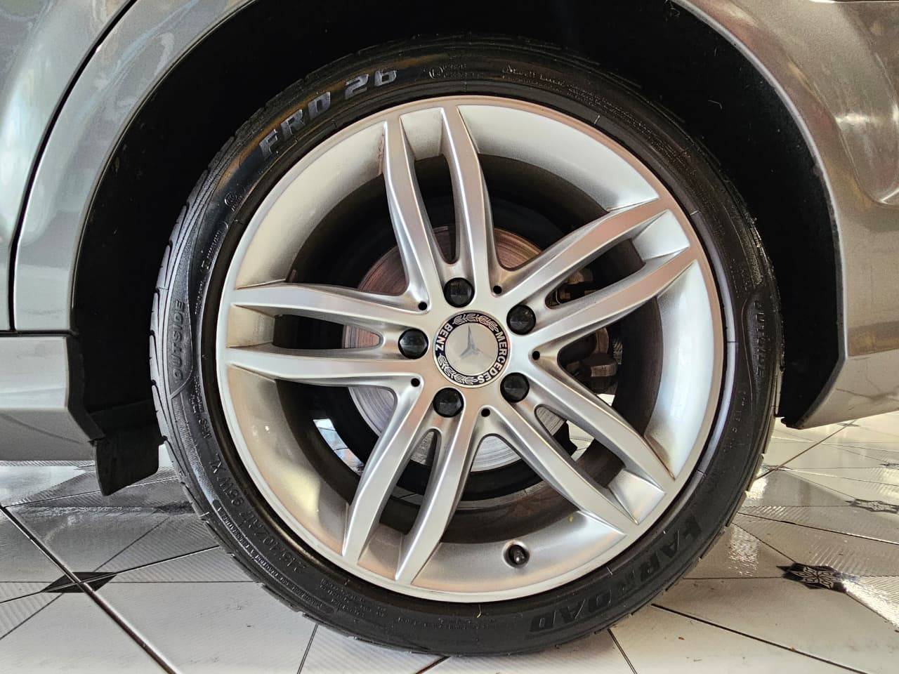 MERCEDES-BENZ C 180