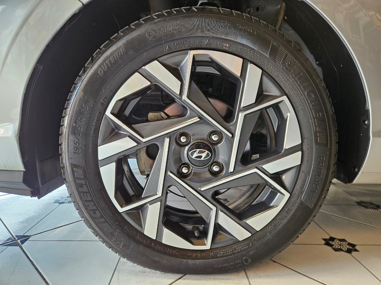 HYUNDAI HB20
