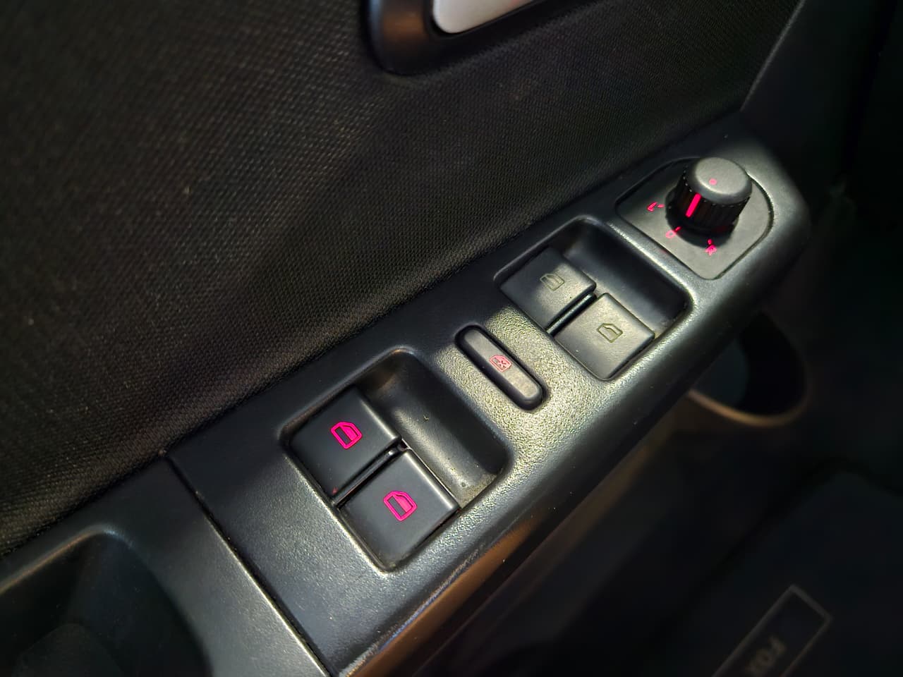 VOLKSWAGEN FOX