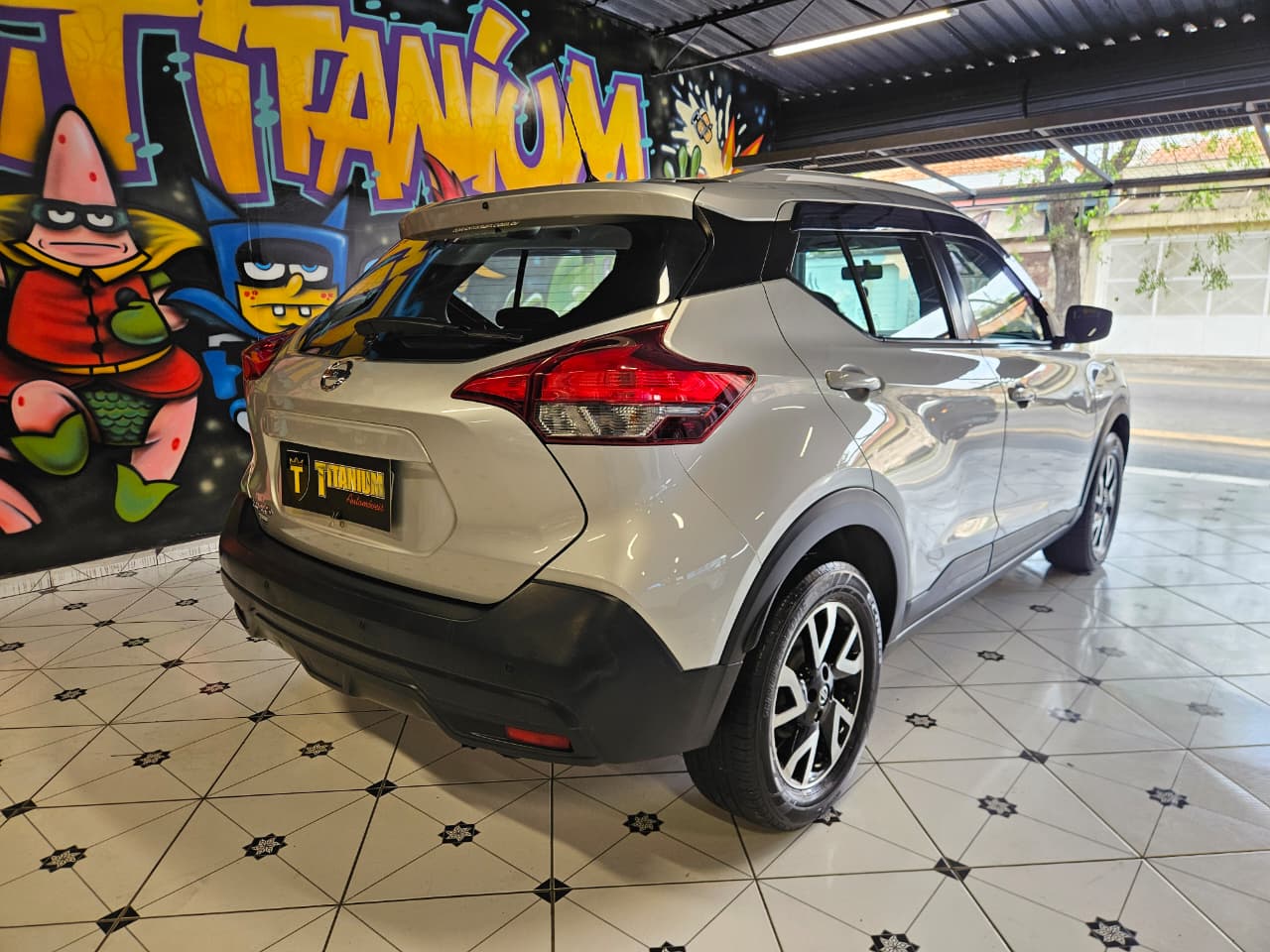 NISSAN KICKS