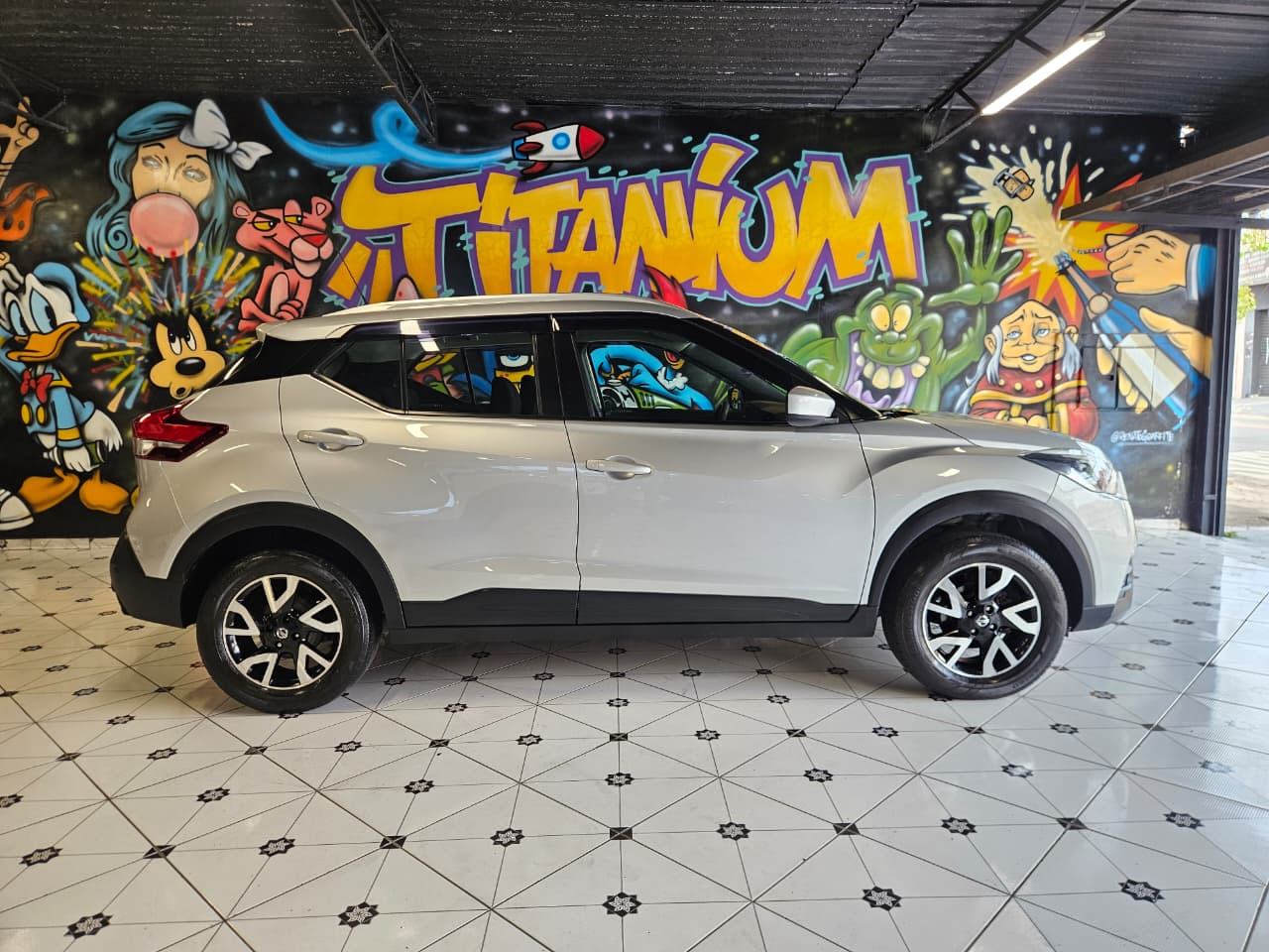NISSAN KICKS