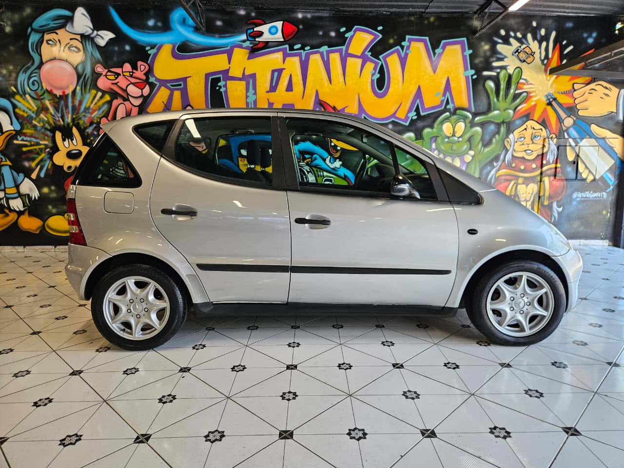 MERCEDES-BENZ A 160