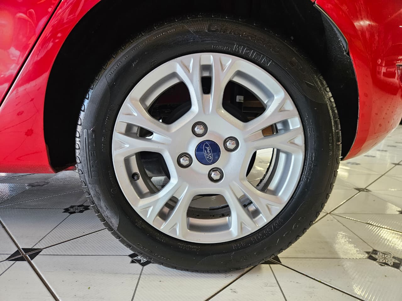 FORD FIESTA