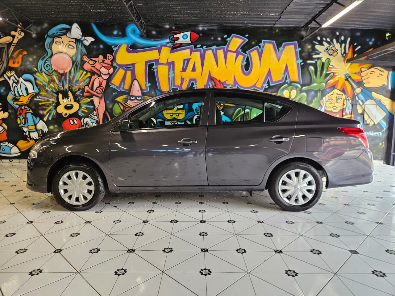NISSAN VERSA