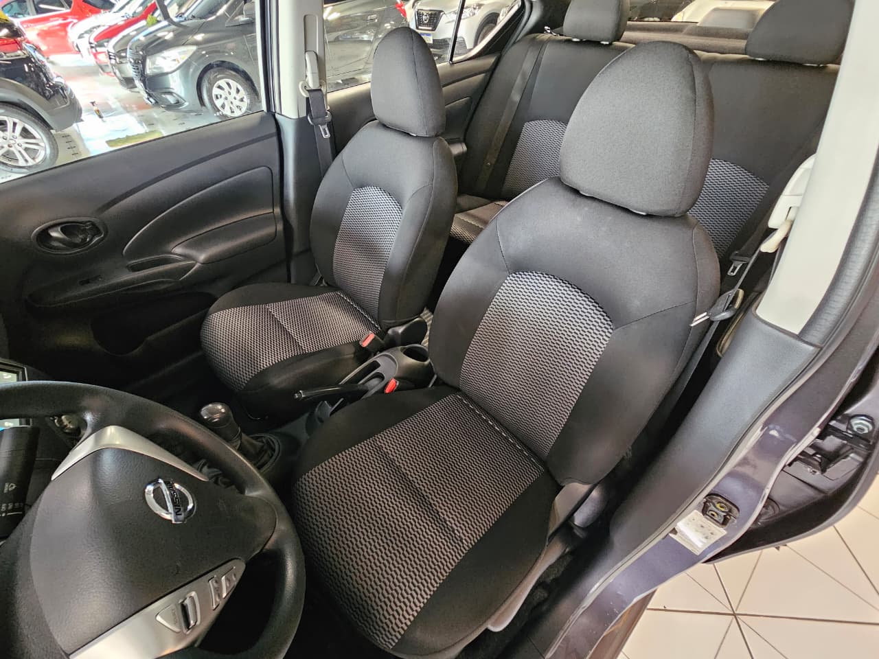 NISSAN VERSA