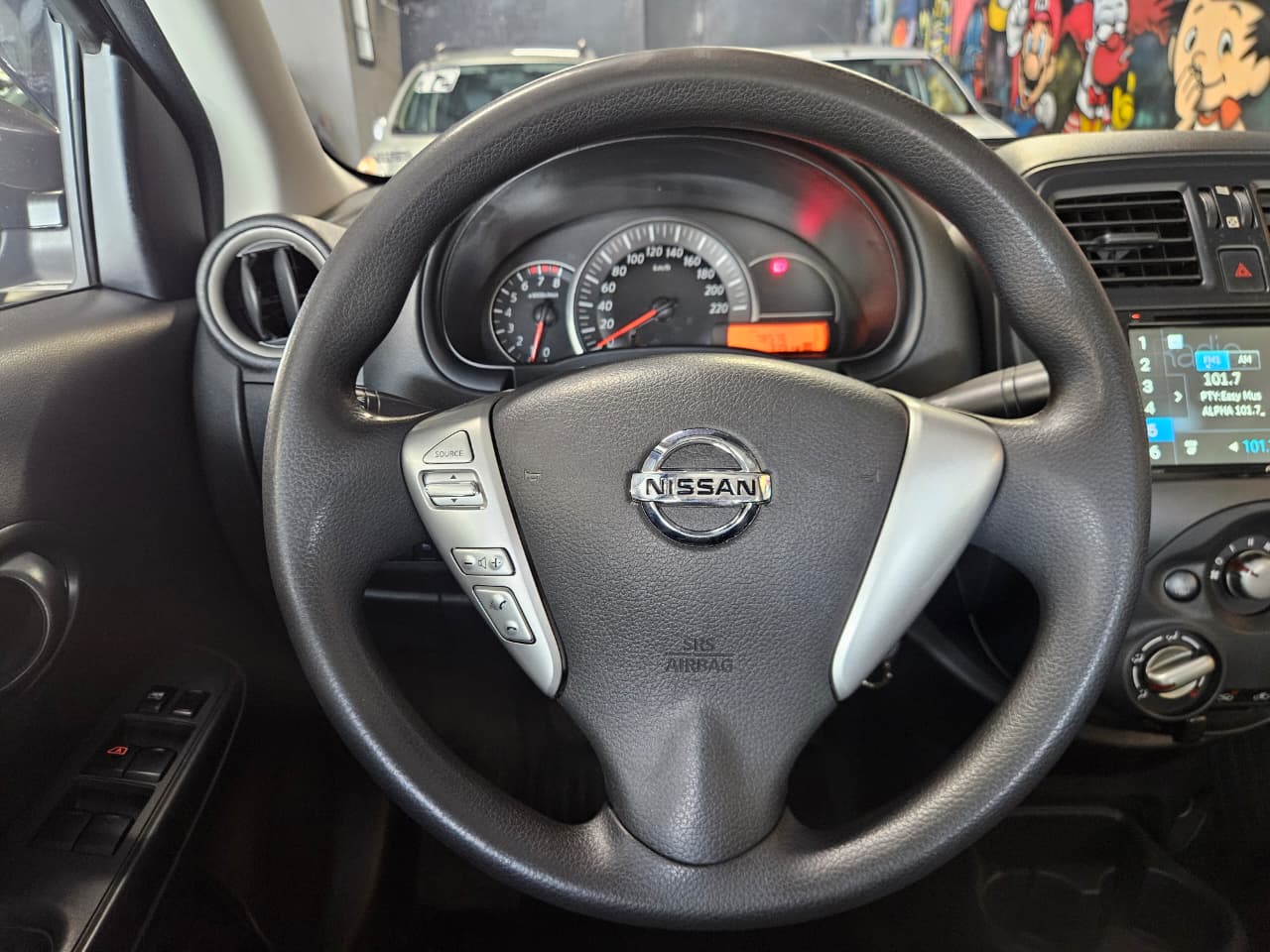NISSAN VERSA