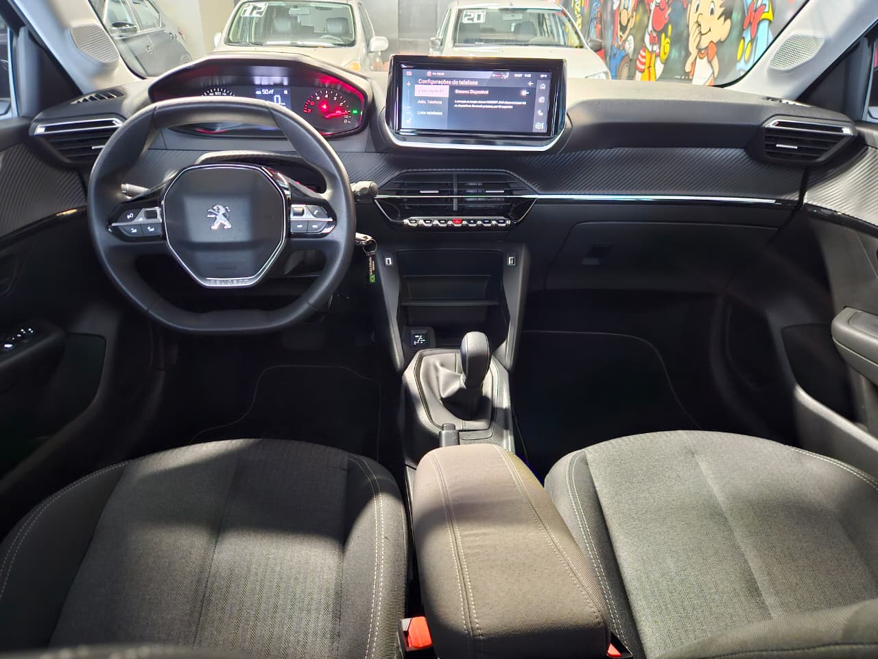 PEUGEOT 208