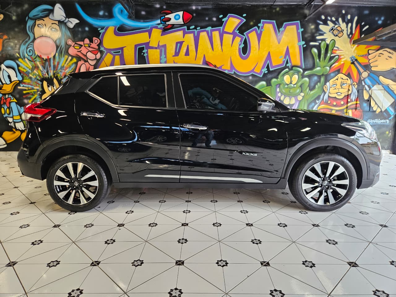 NISSAN KICKS