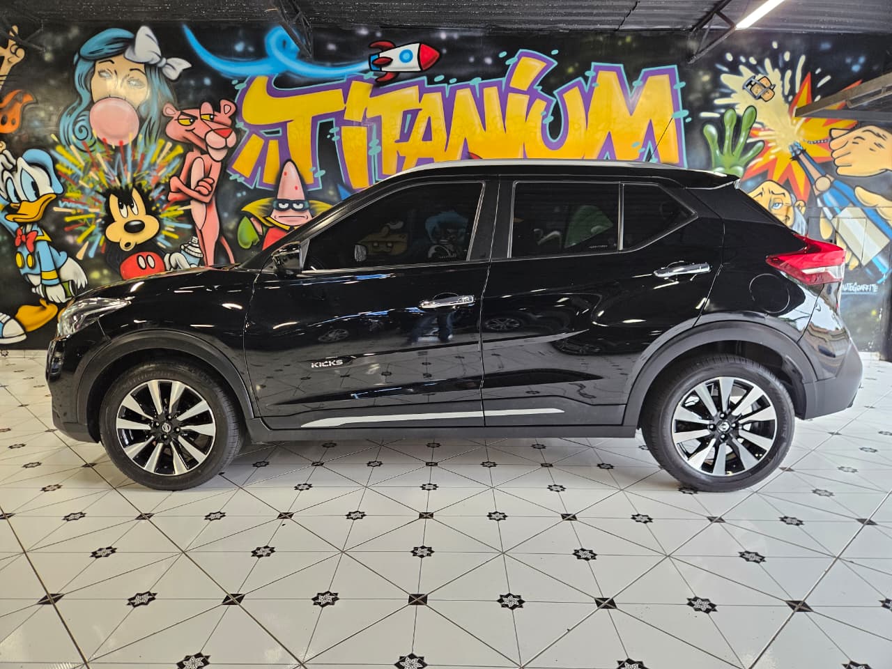 NISSAN KICKS