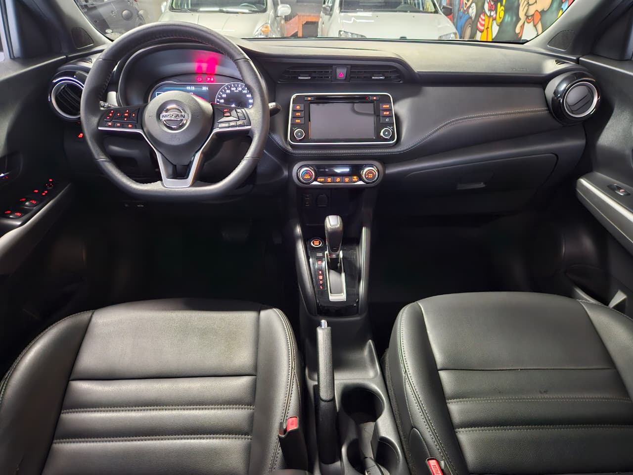 NISSAN KICKS