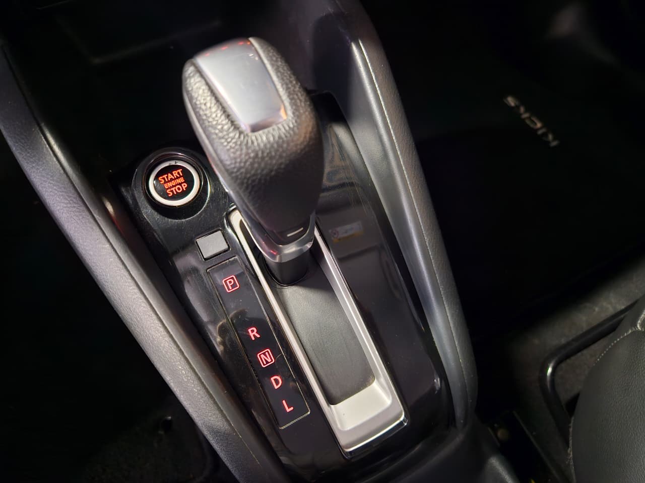 NISSAN KICKS