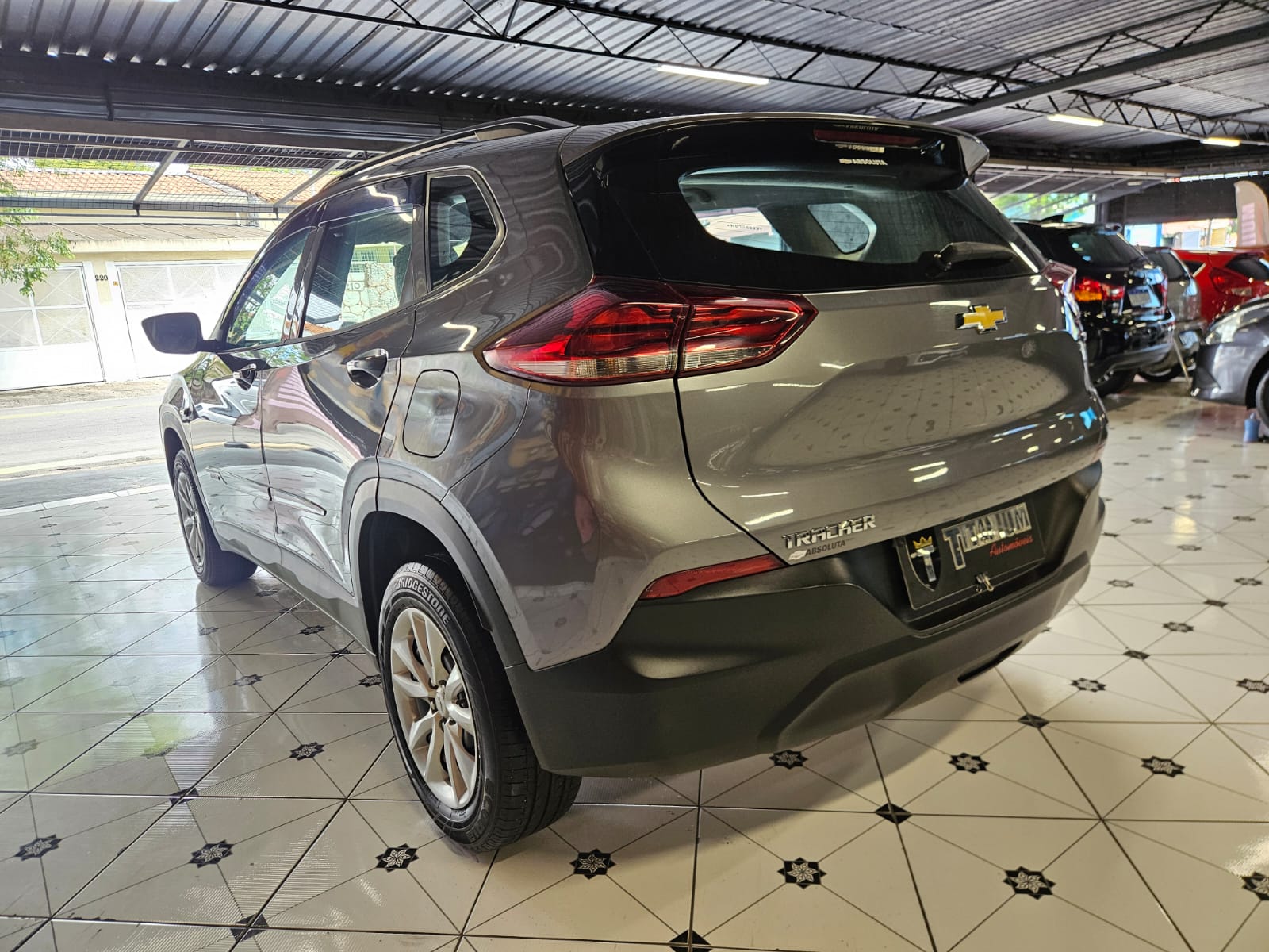 CHEVROLET TRACKER