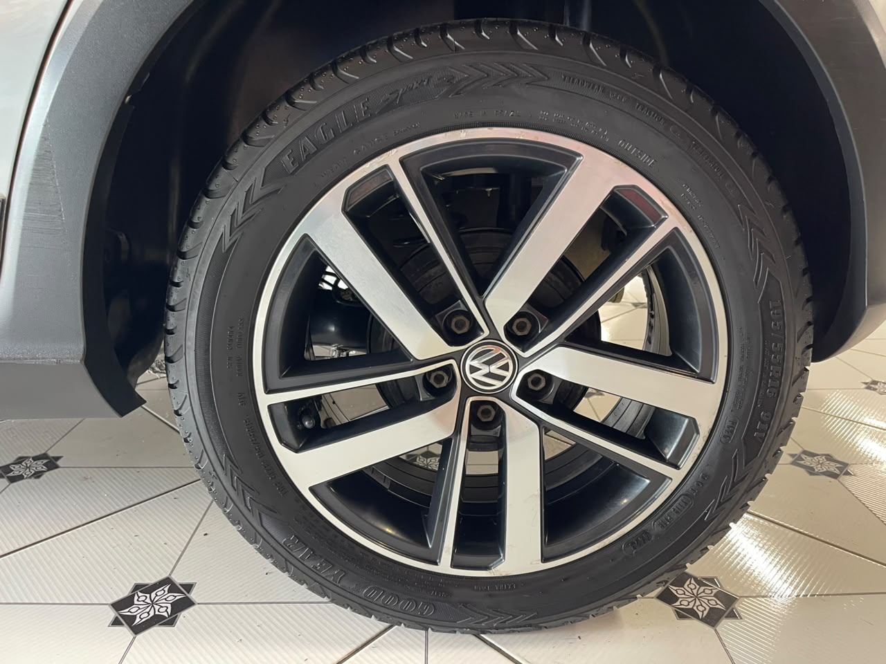 VOLKSWAGEN FOX