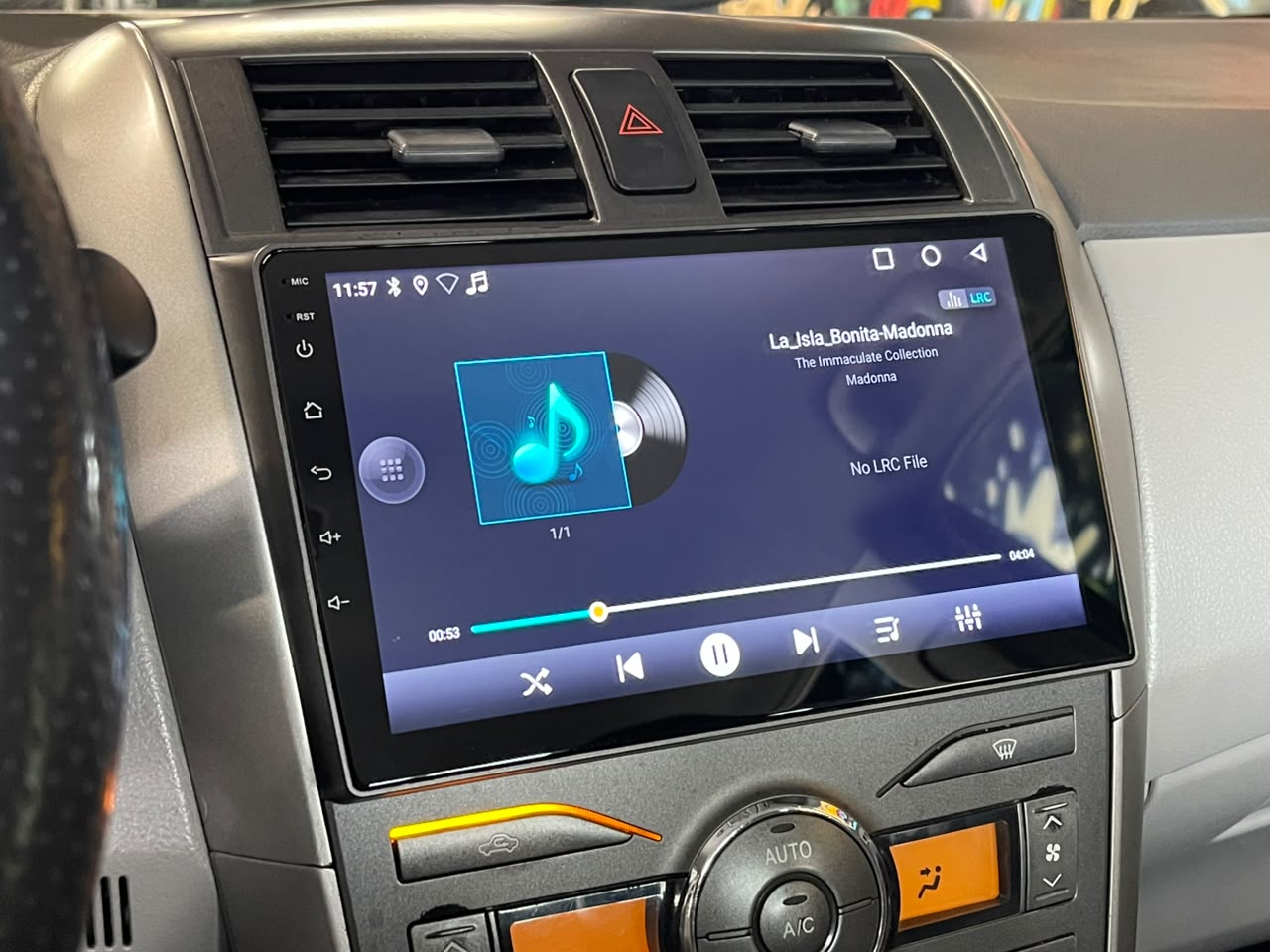 TOYOTA COROLLA