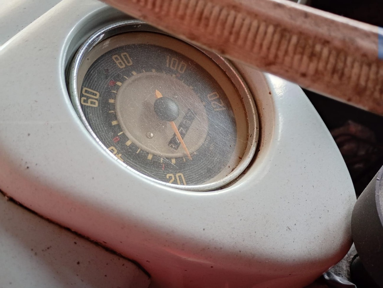 VOLKSWAGEN KOMBI
