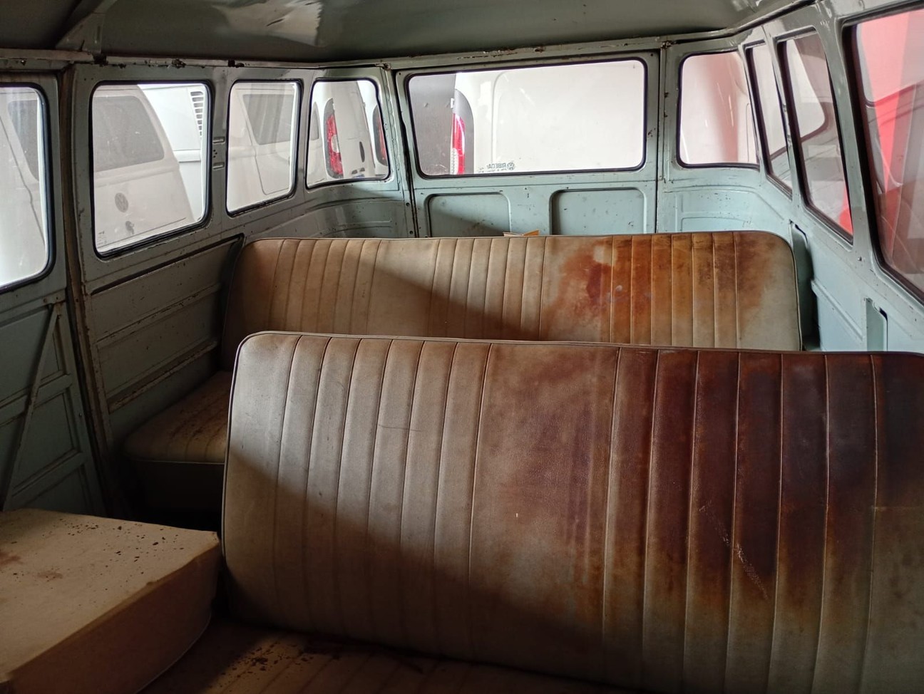 VOLKSWAGEN KOMBI