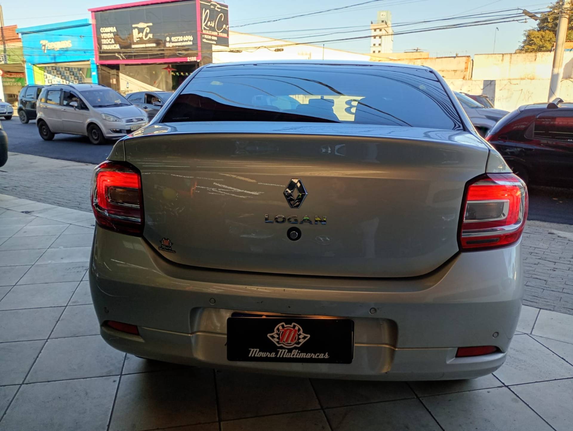 RENAULT LOGAN