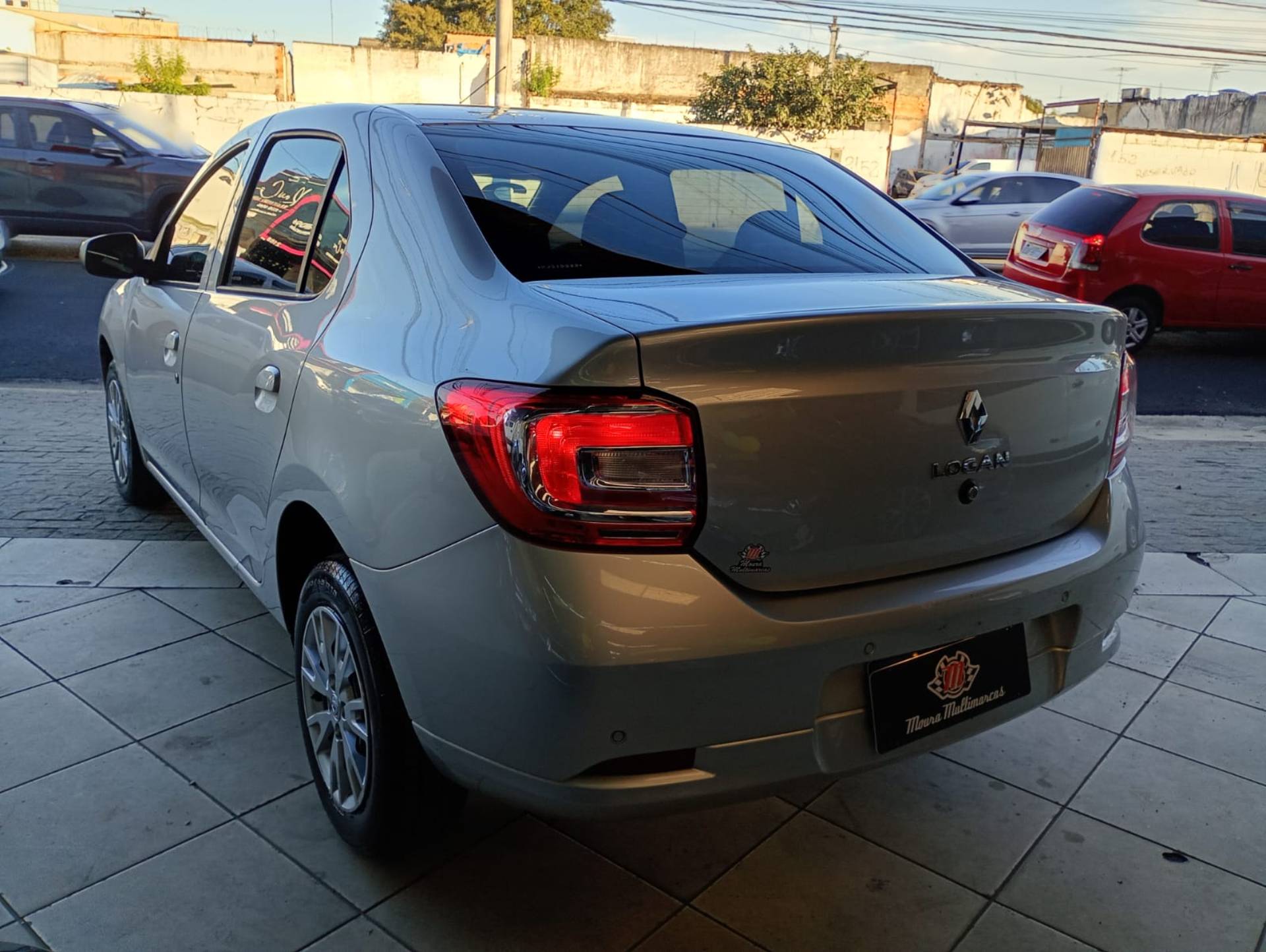 RENAULT LOGAN
