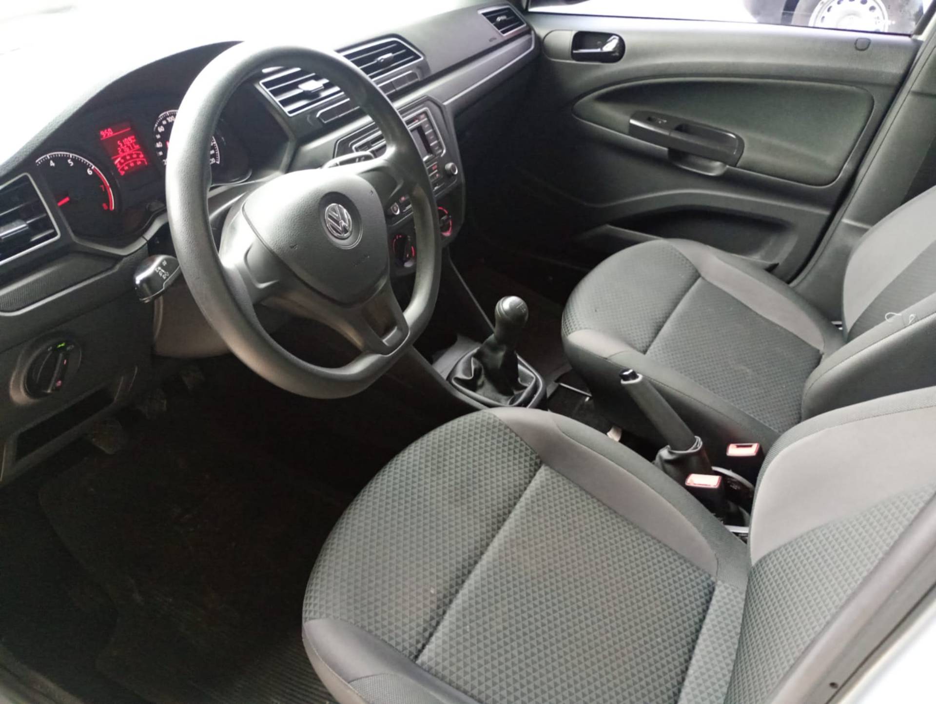 VOLKSWAGEN VOYAGE