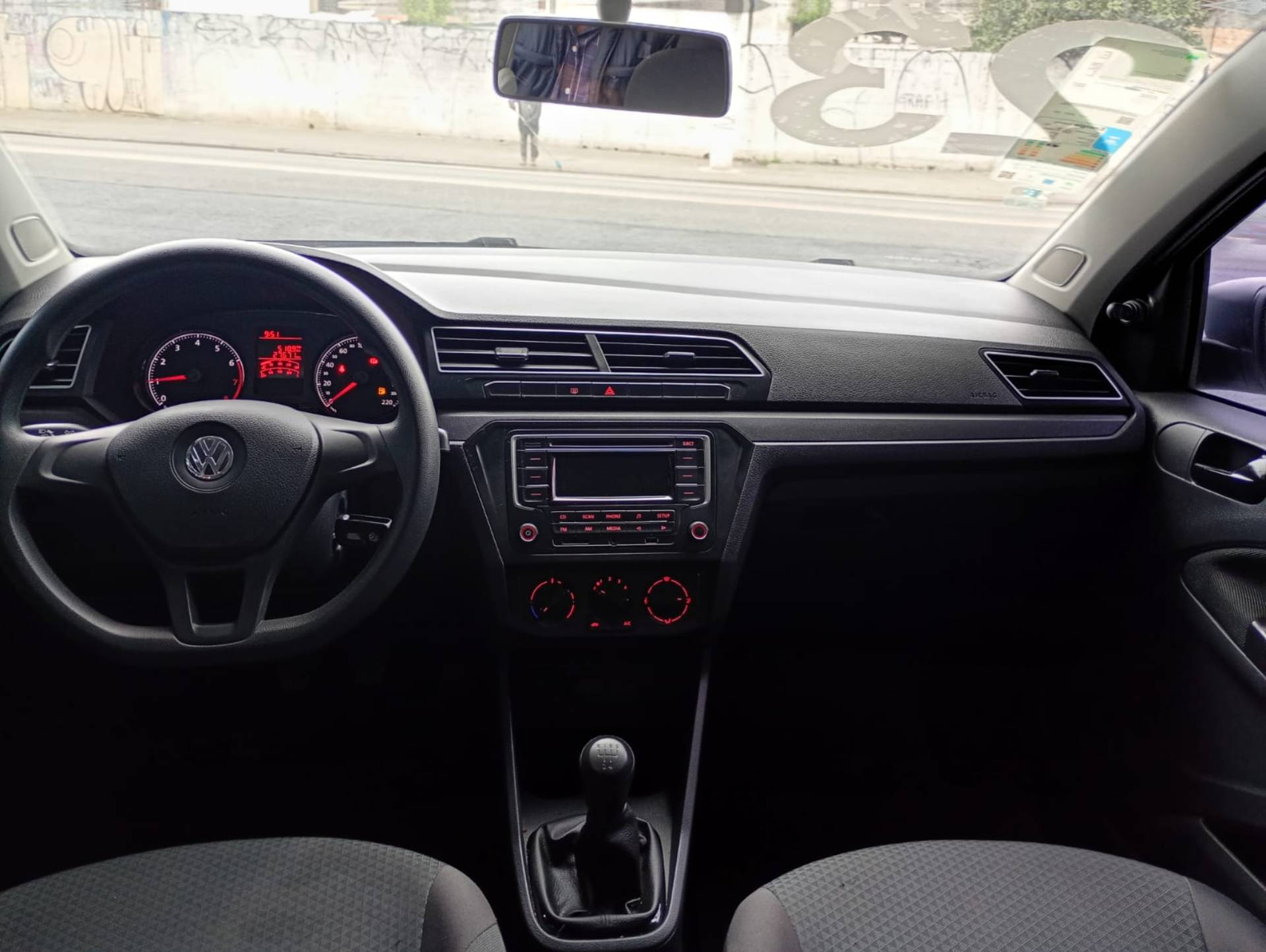 VOLKSWAGEN VOYAGE