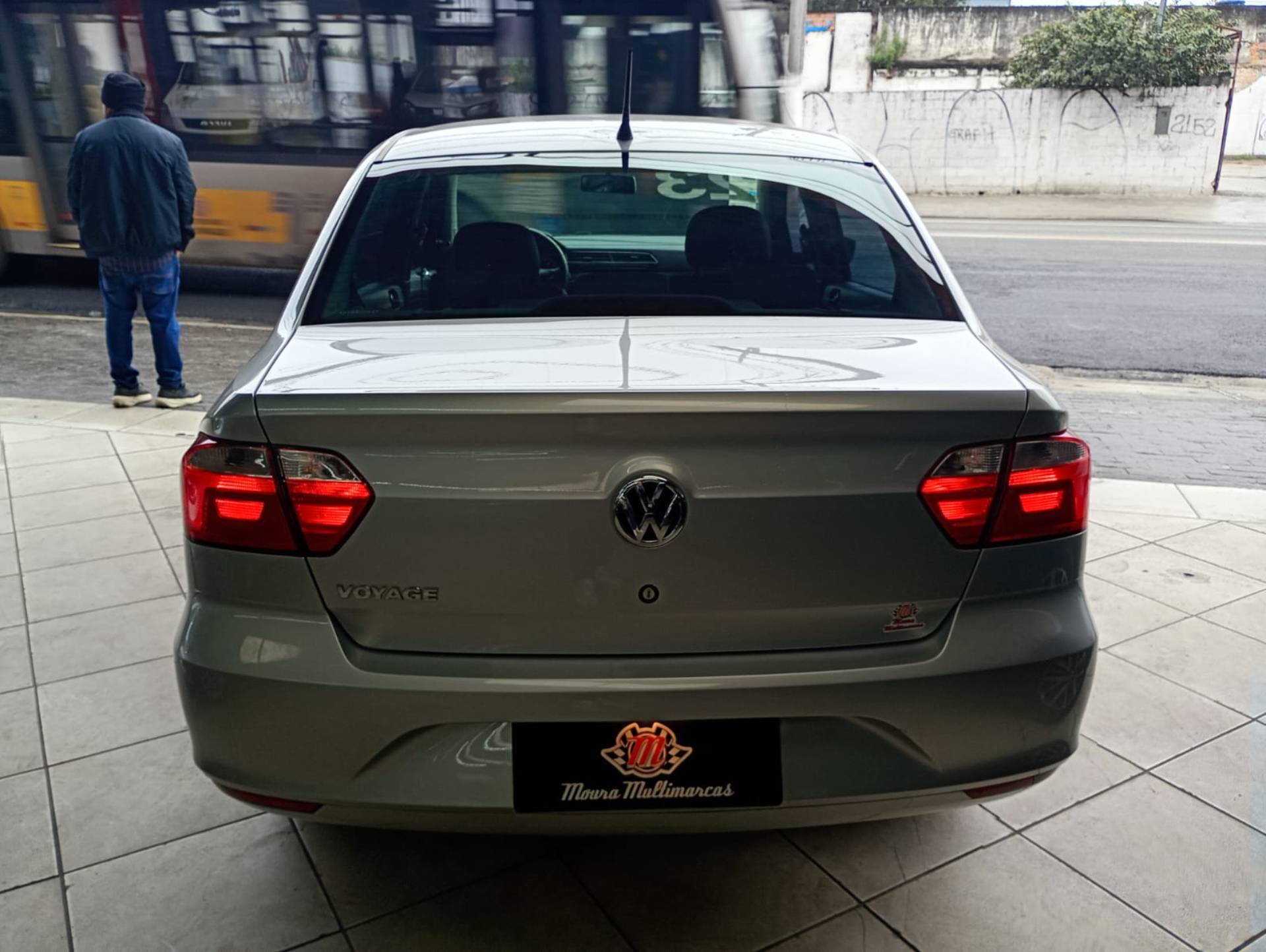 VOLKSWAGEN VOYAGE