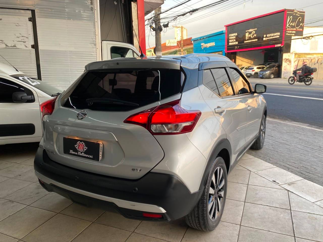 NISSAN KICKS