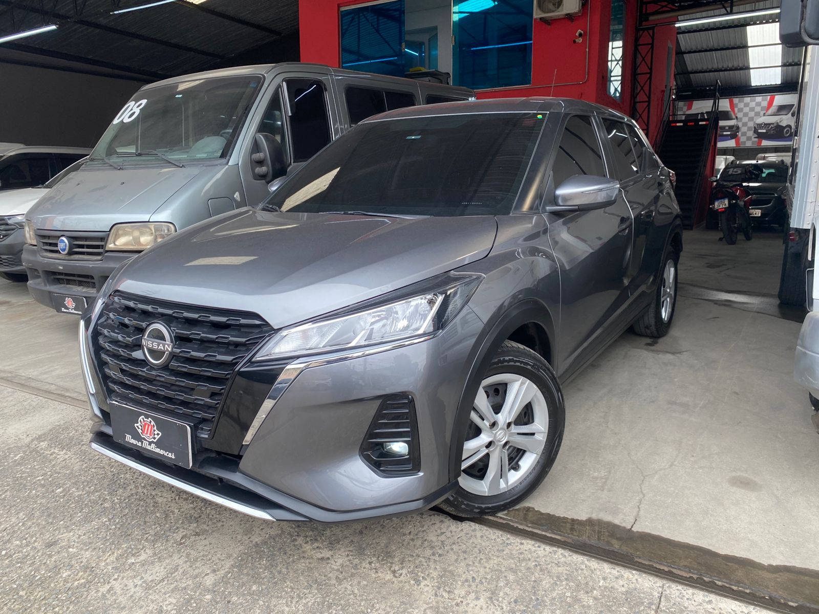 NISSAN KICKS