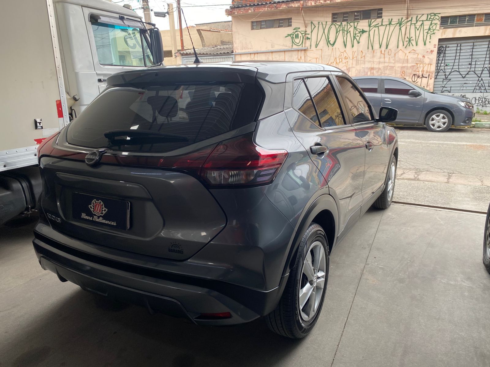NISSAN KICKS