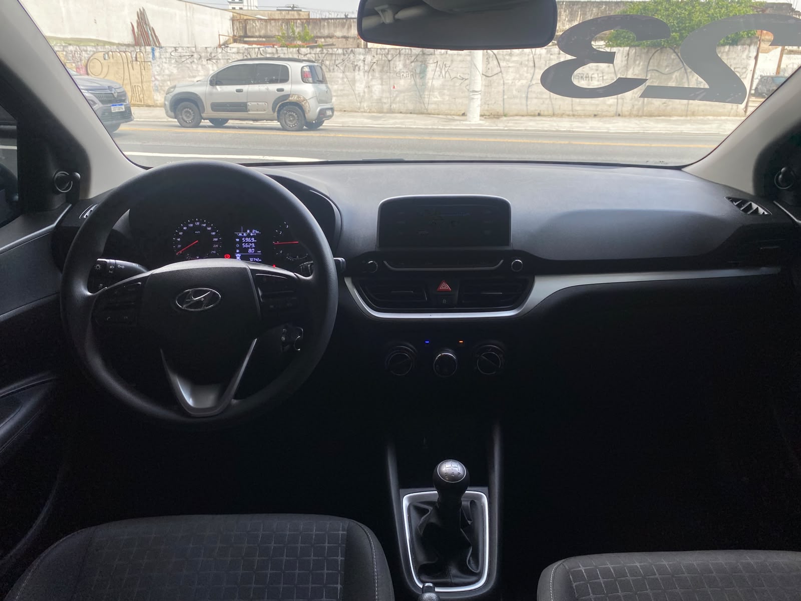 HYUNDAI HB20
