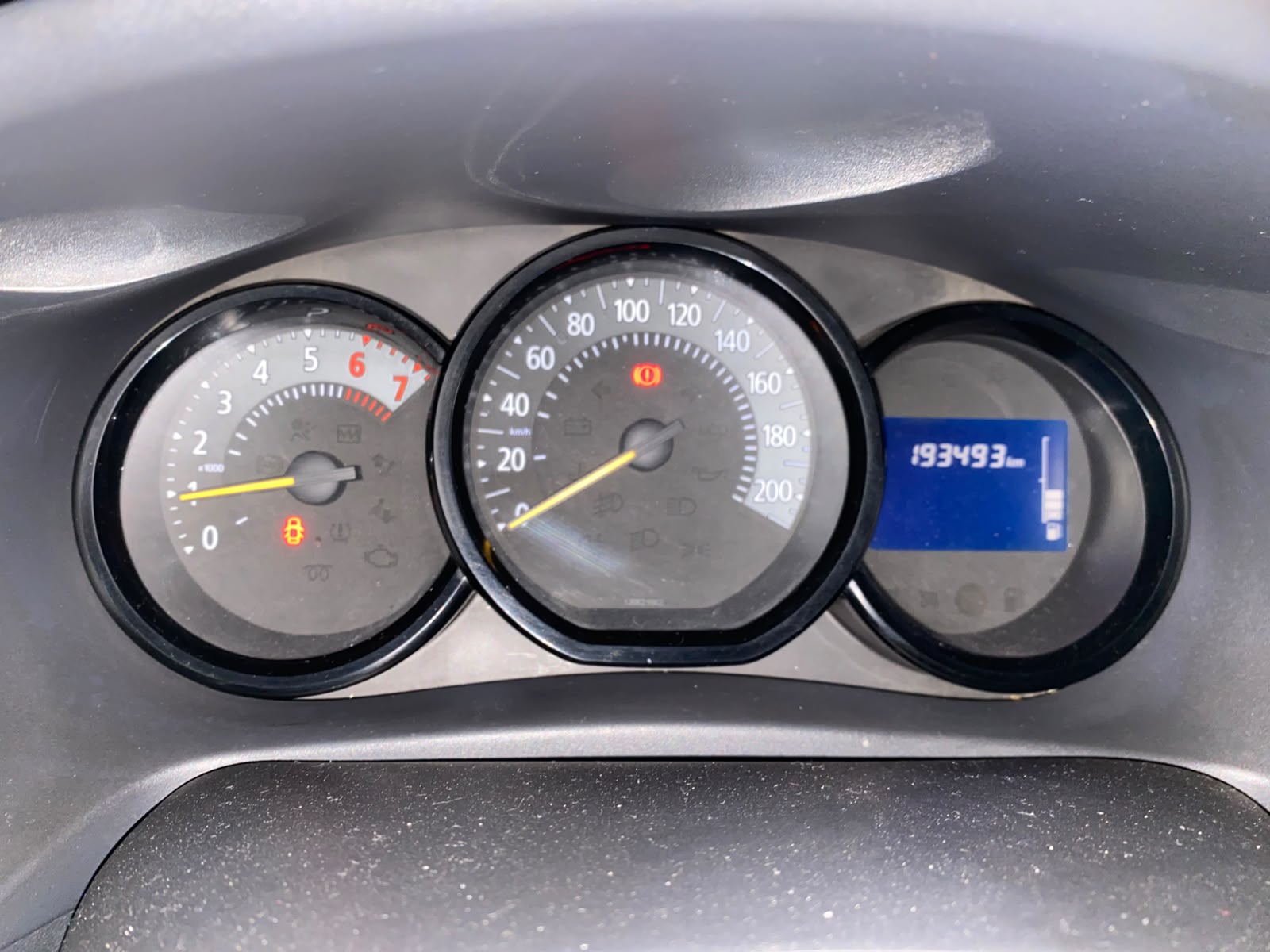 RENAULT SANDERO