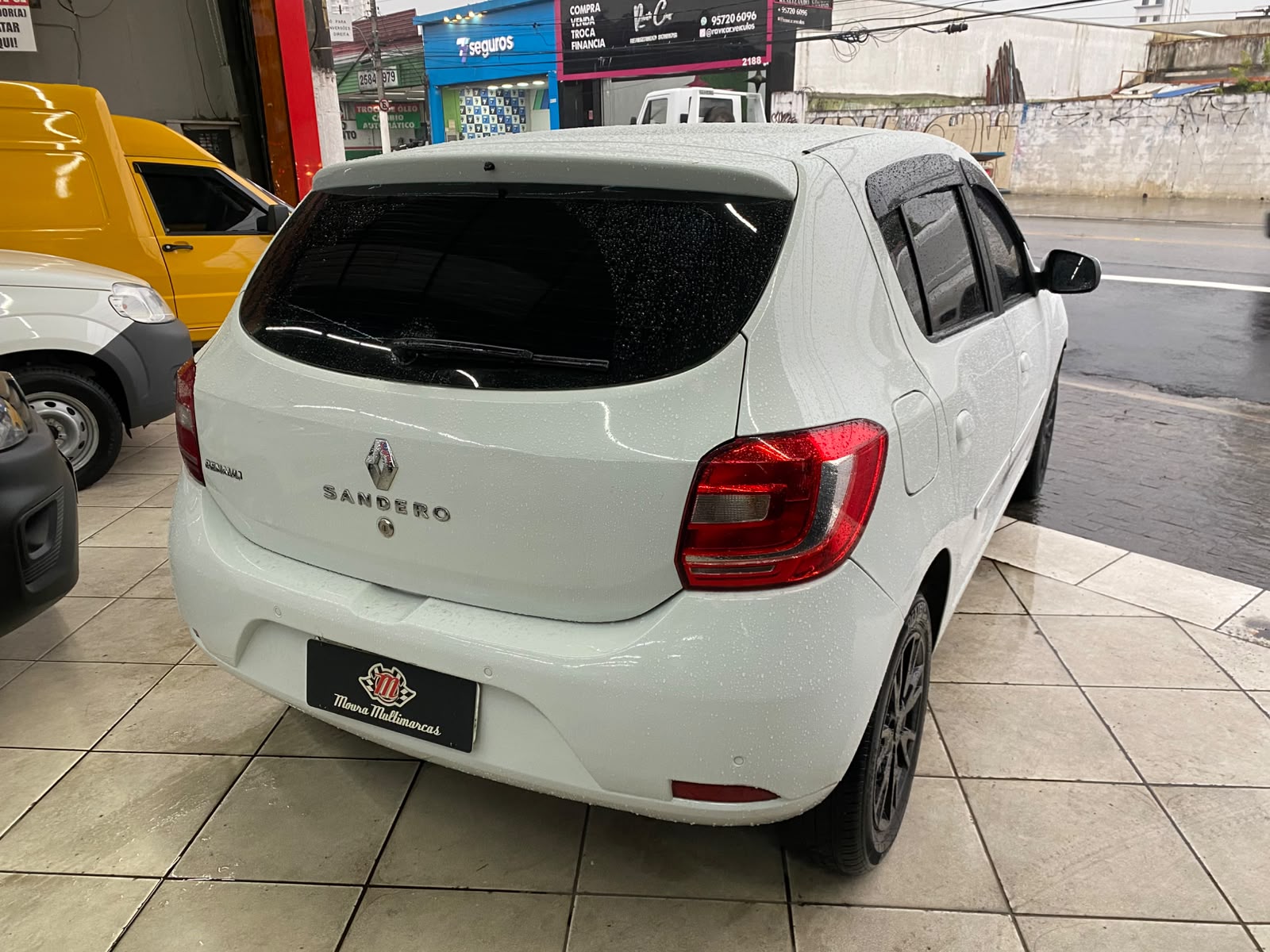 RENAULT SANDERO
