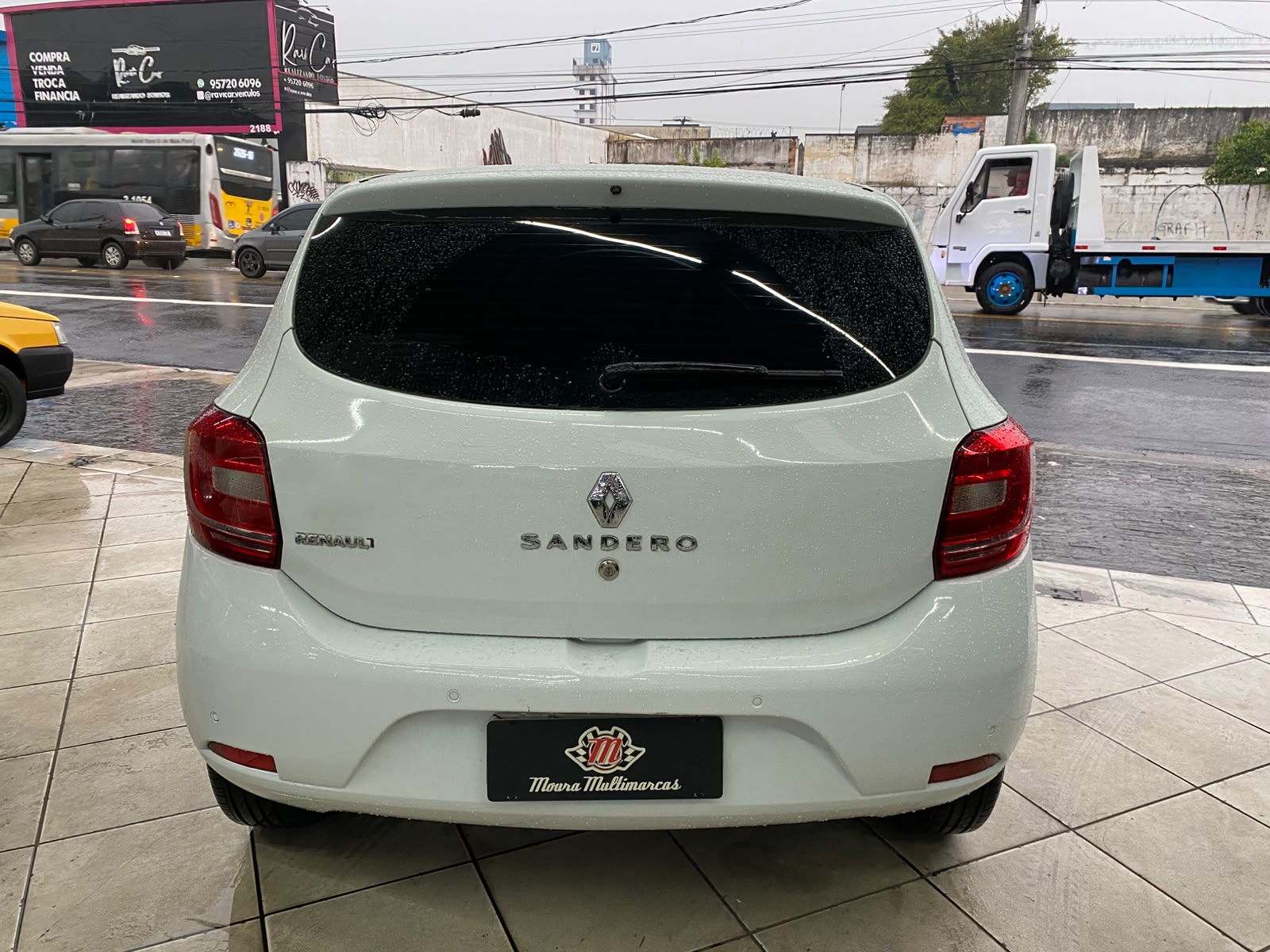 RENAULT SANDERO