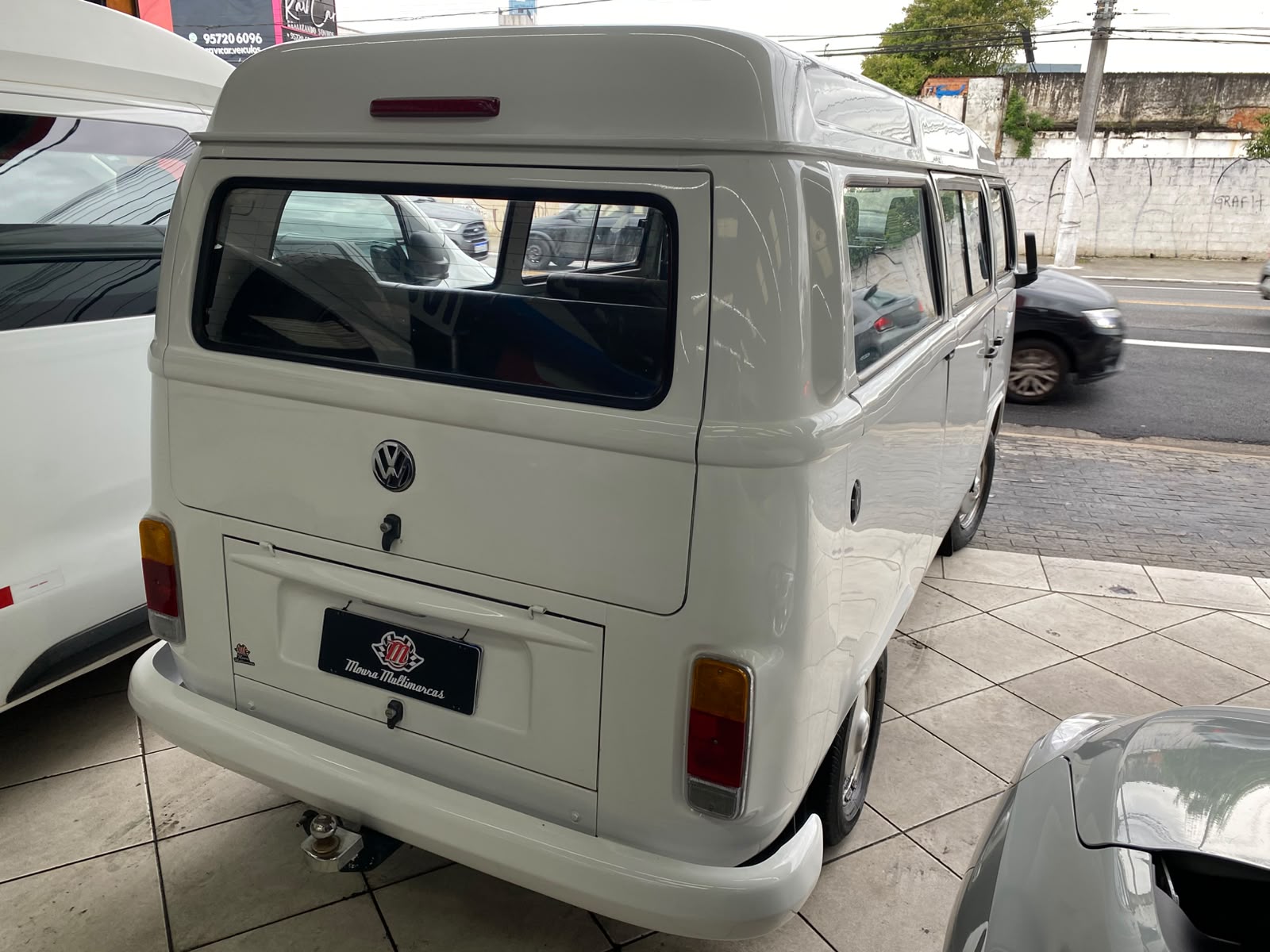VOLKSWAGEN KOMBI