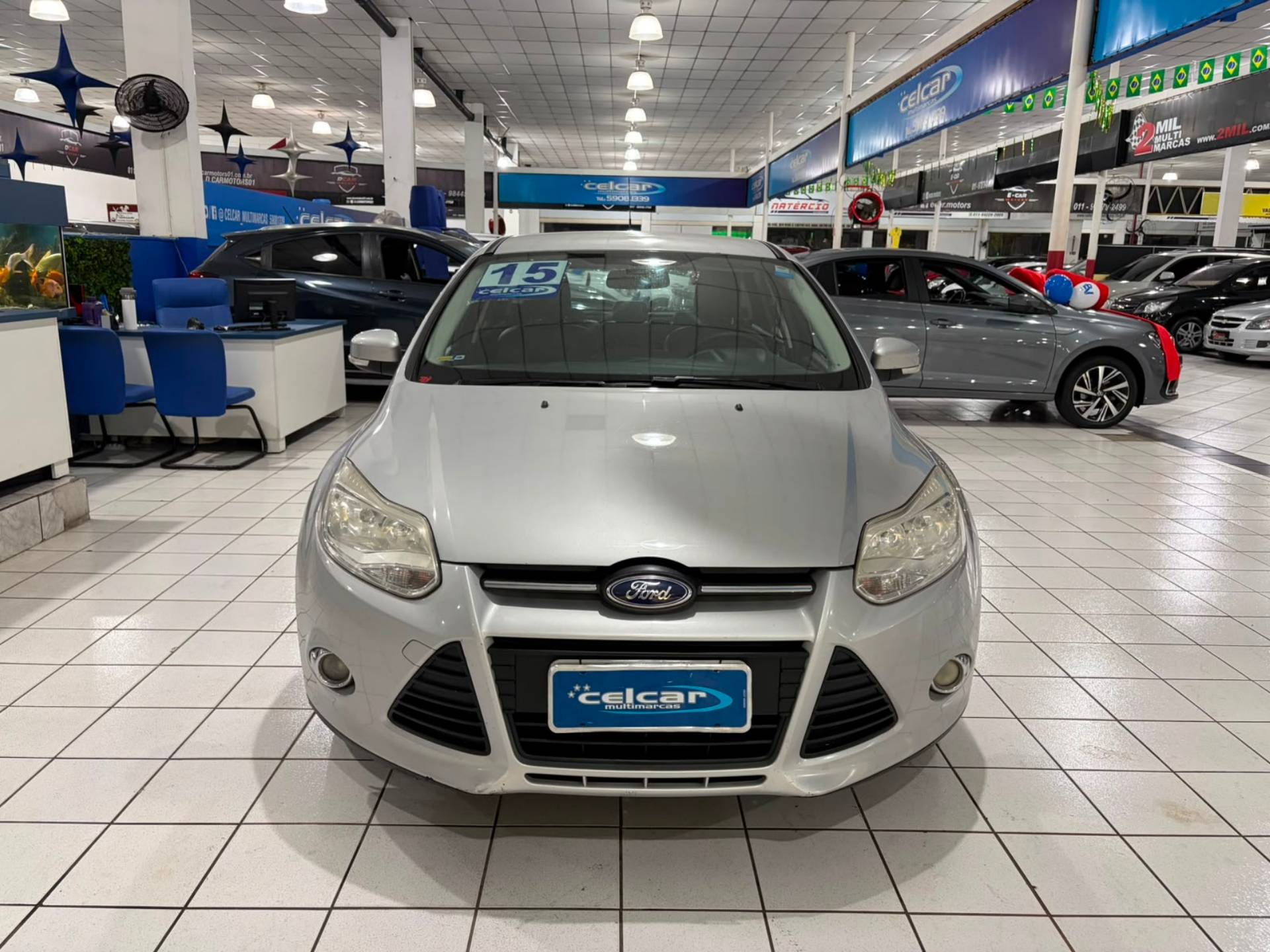 FORD FOCUS