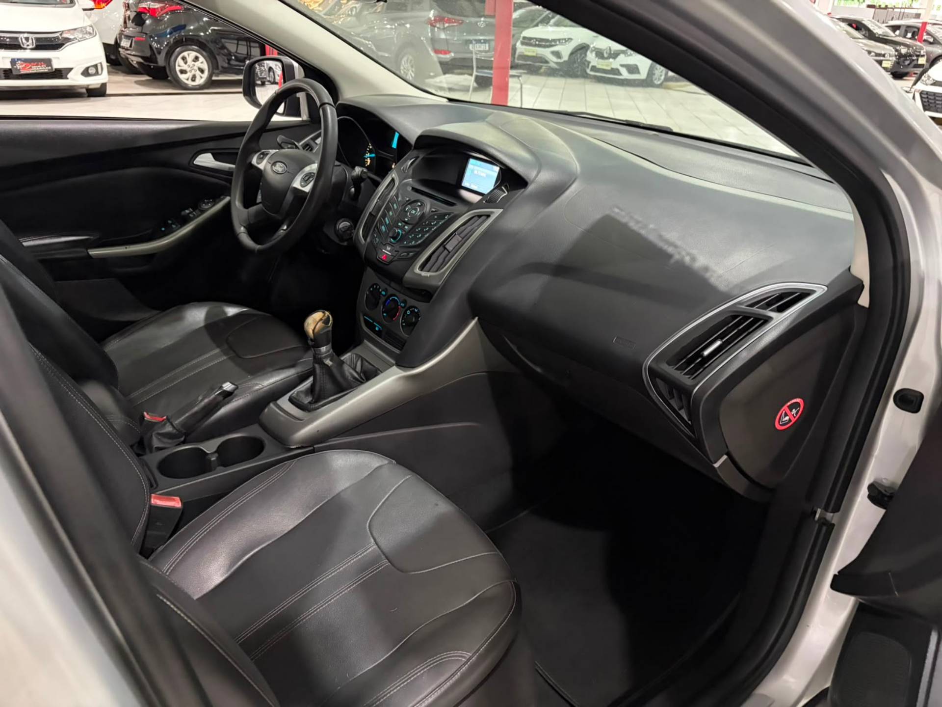 FORD FOCUS