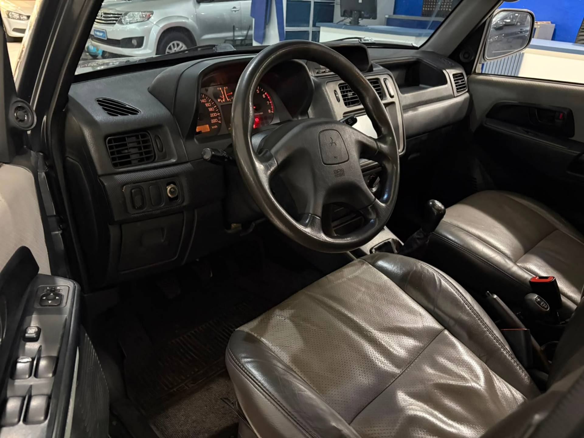 MITSUBISHI PAJERO TR4