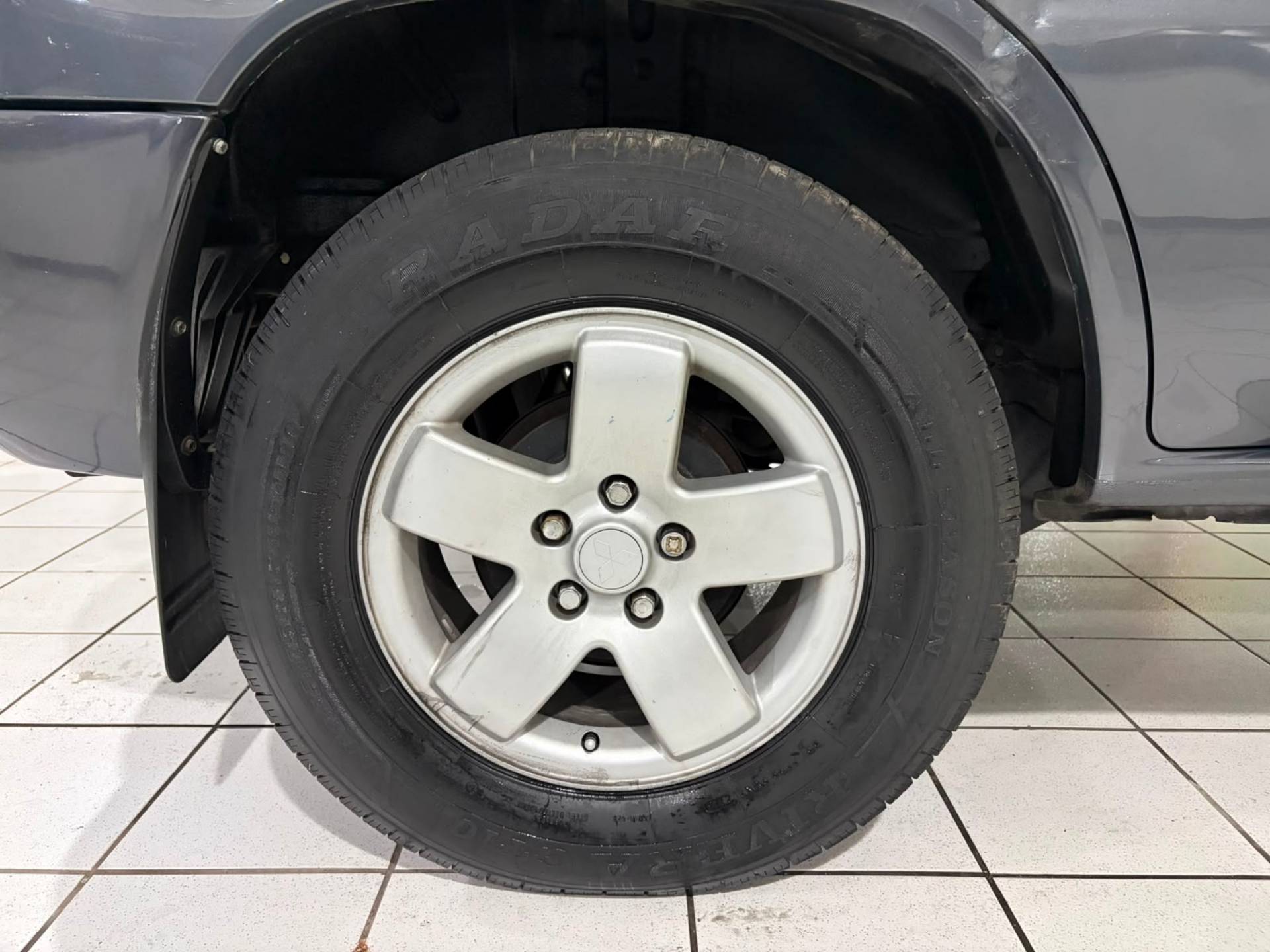 MITSUBISHI PAJERO TR4