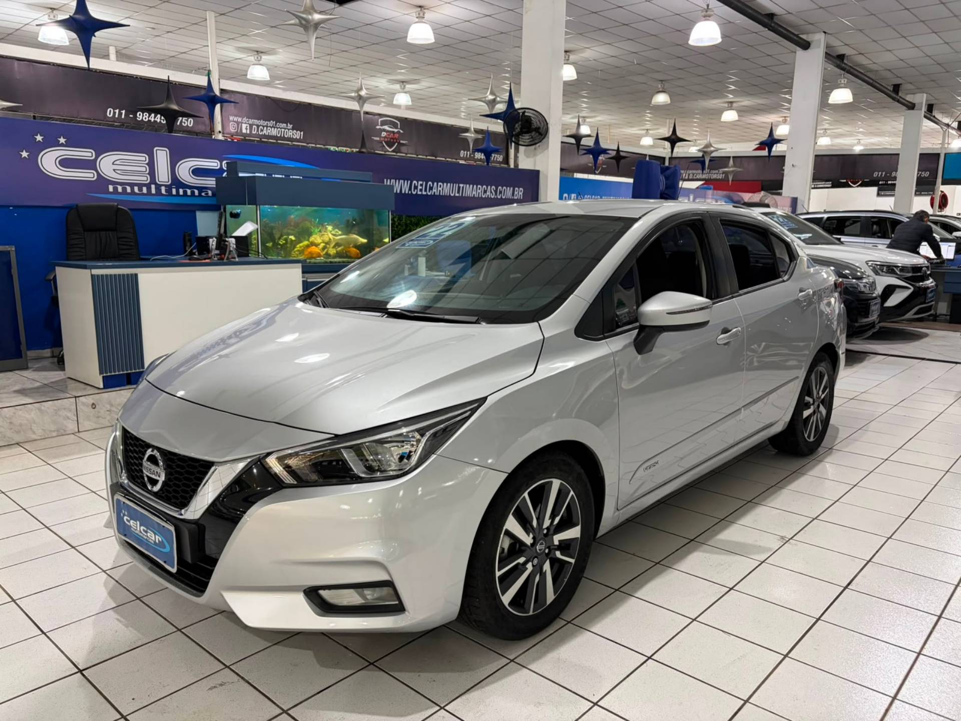 NISSAN VERSA