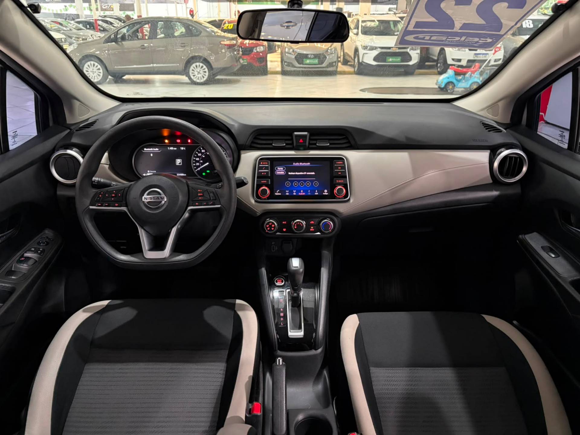 NISSAN VERSA