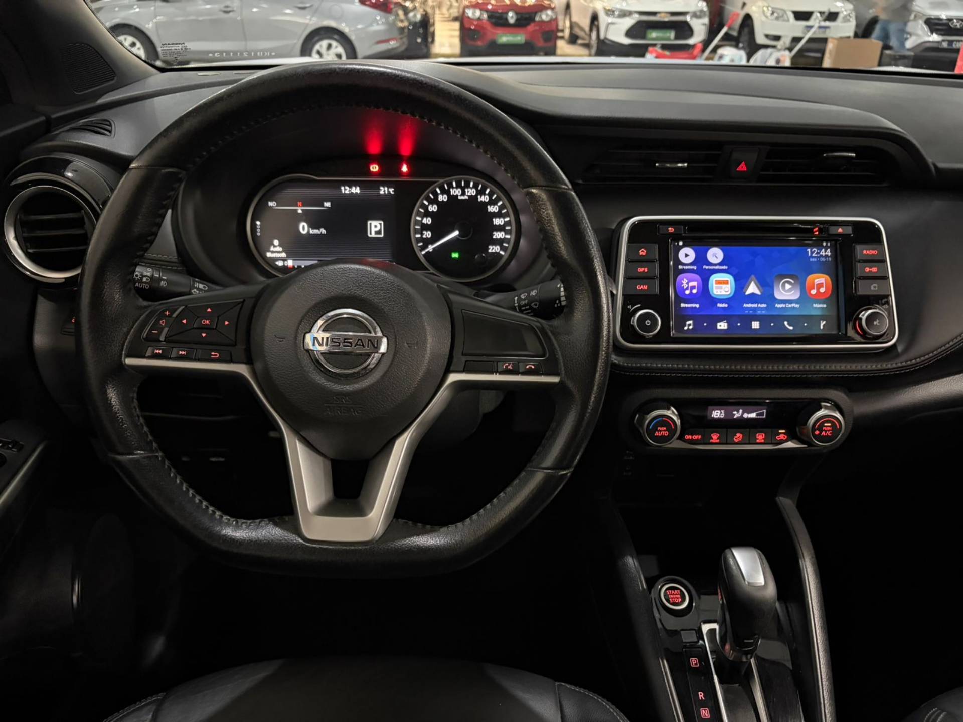 NISSAN KICKS