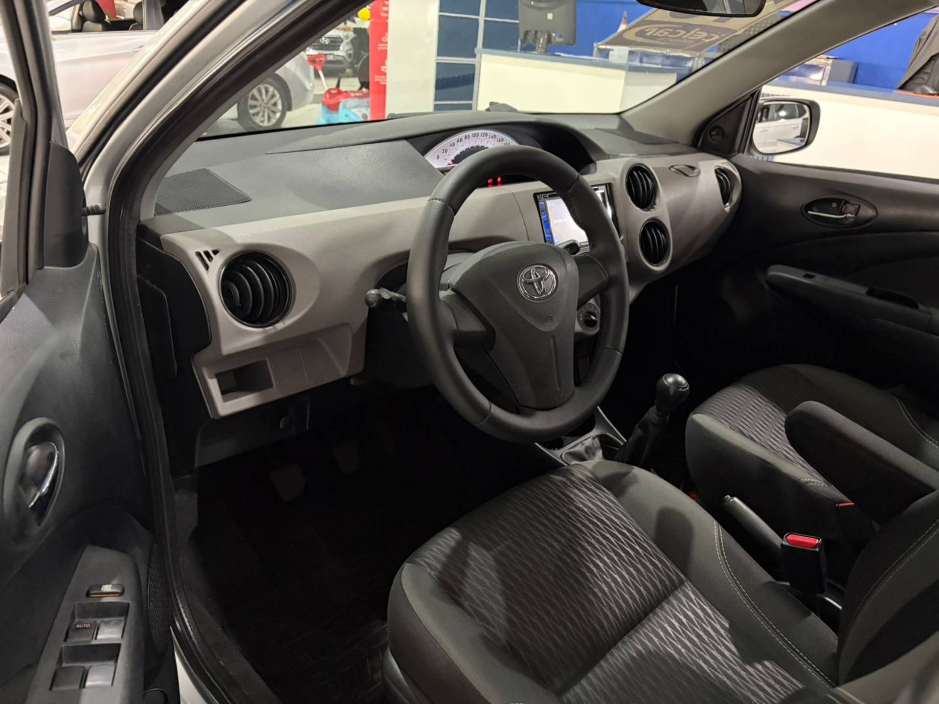 TOYOTA ETIOS