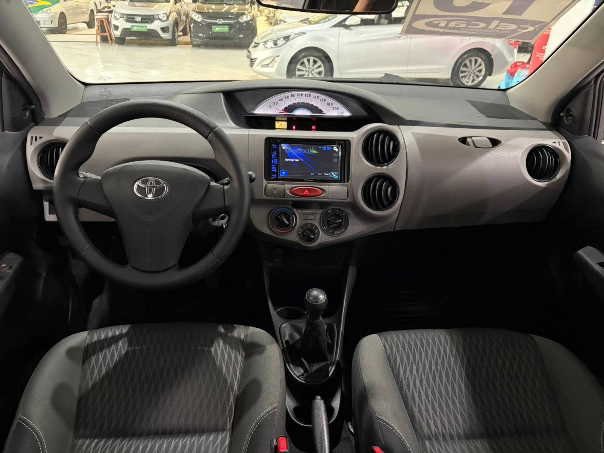 TOYOTA ETIOS