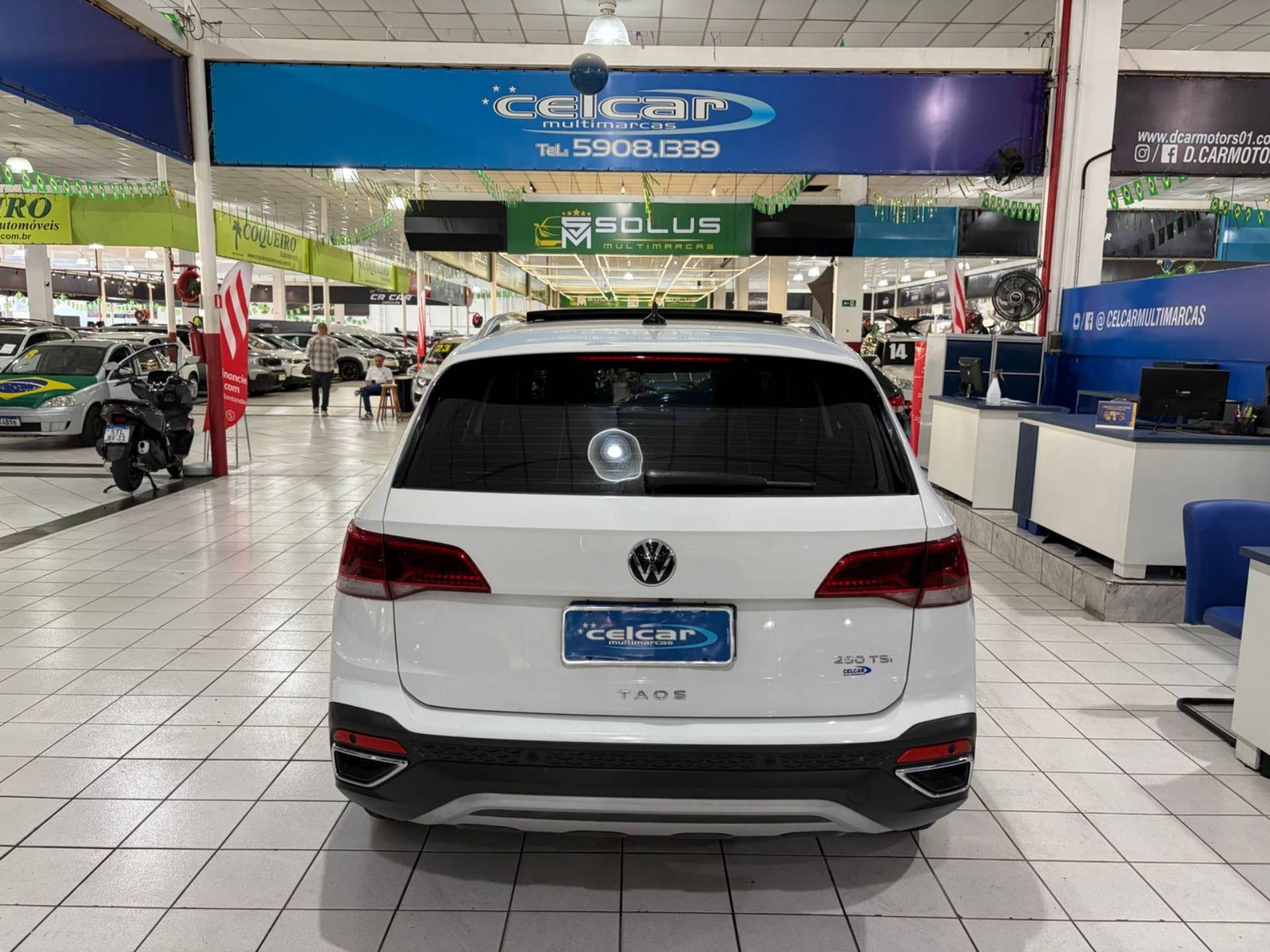 VOLKSWAGEN TAOS