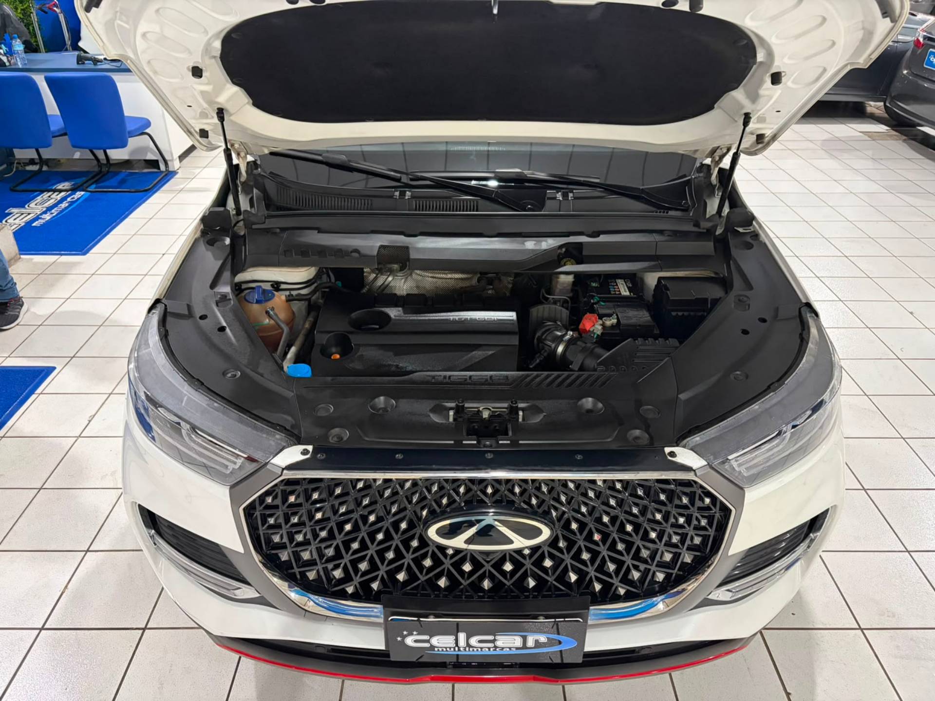 CHERY TIGGO 8