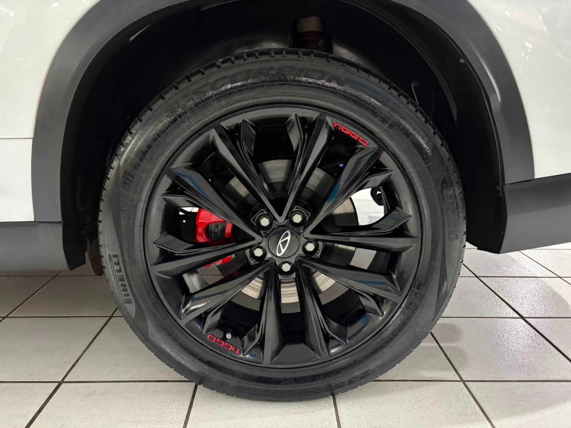 CHERY TIGGO 8