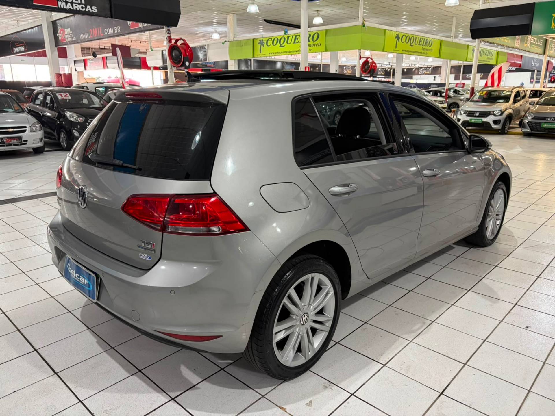 VOLKSWAGEN GOLF