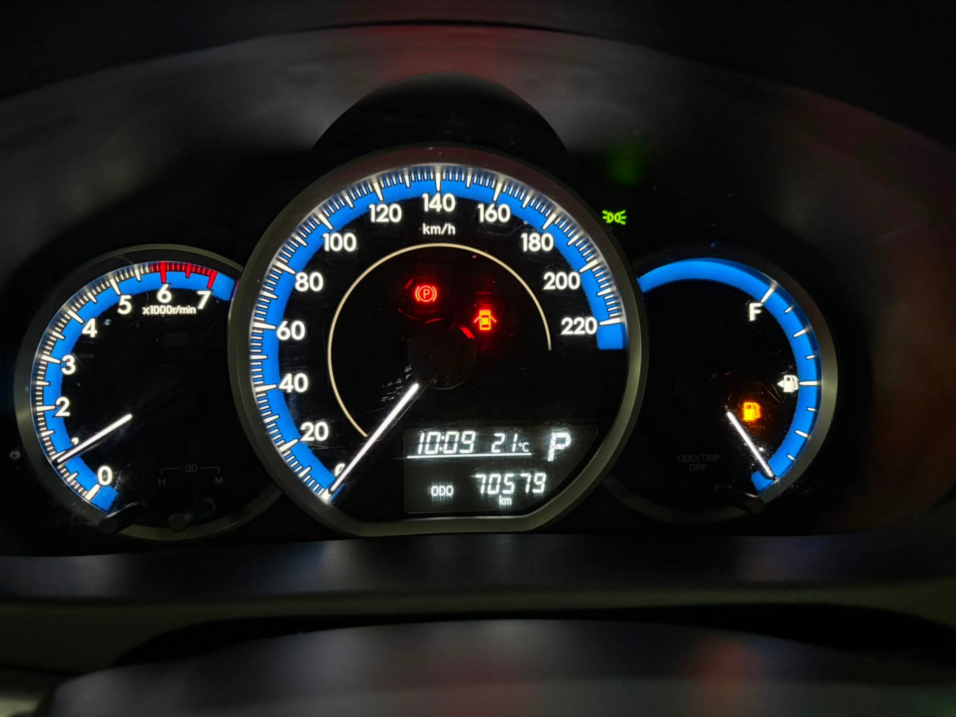 TOYOTA YARIS