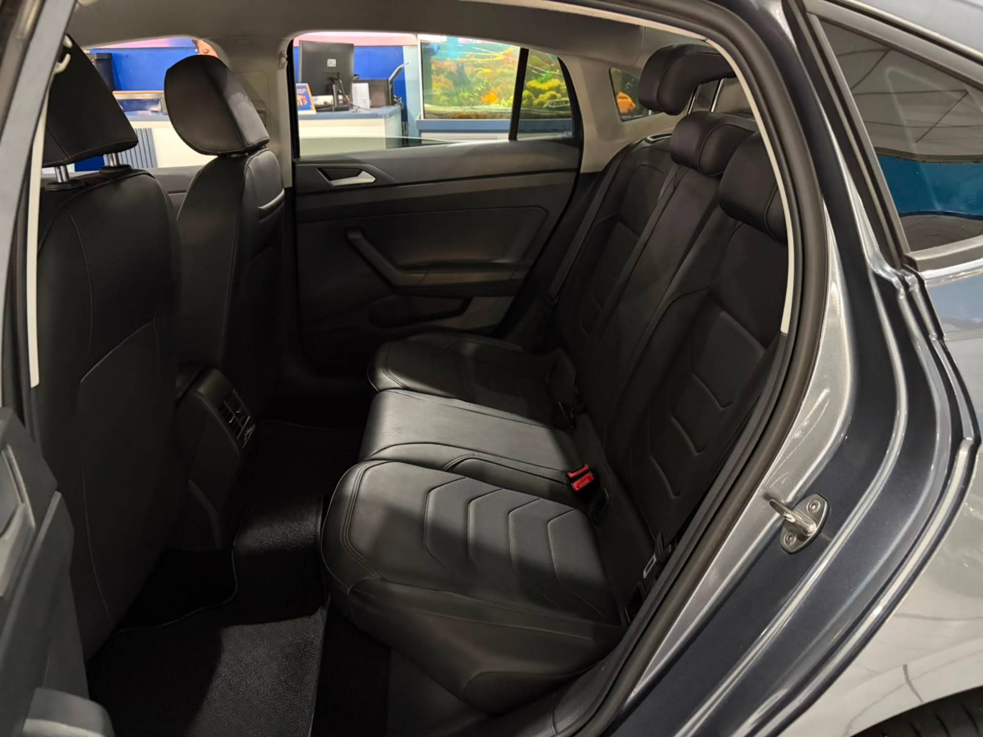 VOLKSWAGEN VIRTUS