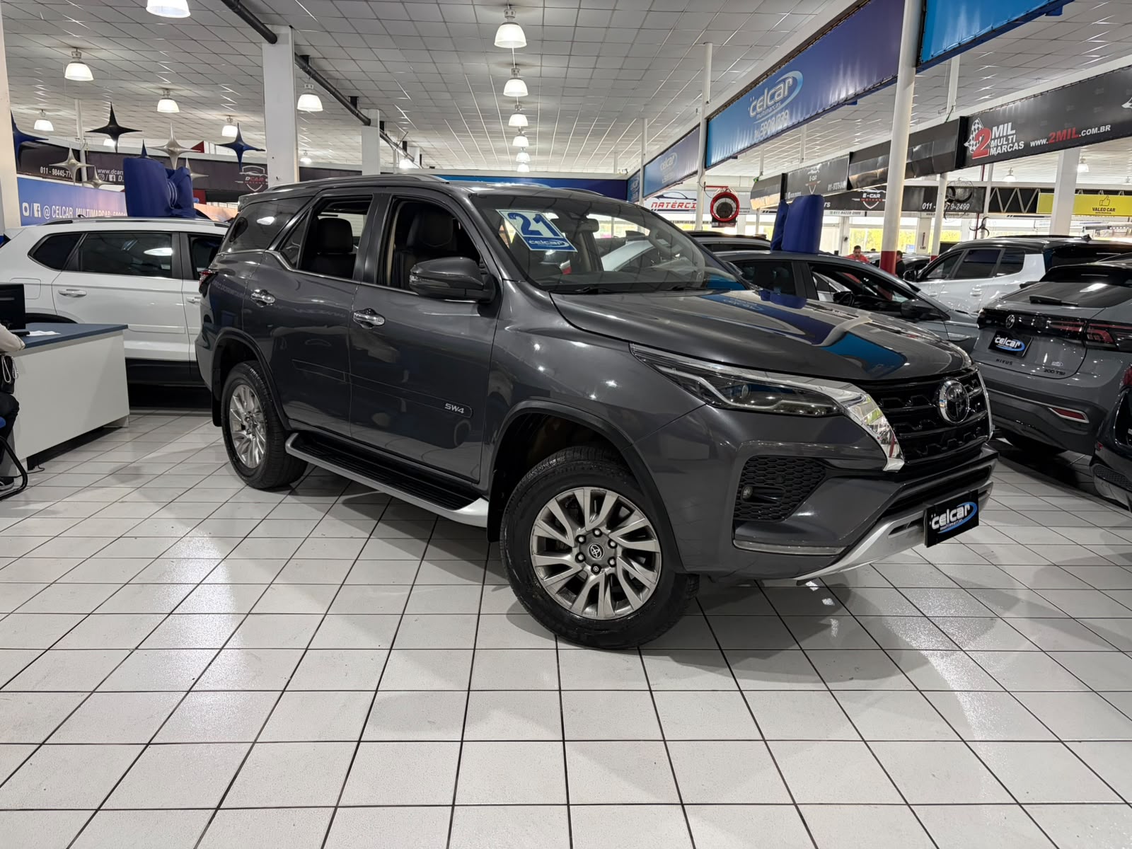 TOYOTA HILUX SW4